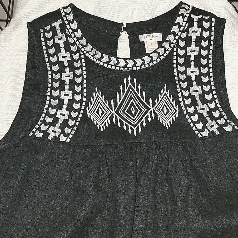 J Crew sleeveless top size 0 black with white embroidery